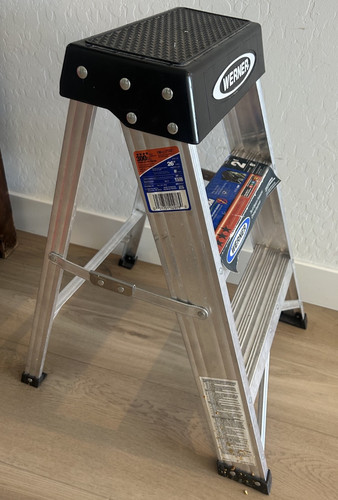 Werner aluminum step - 2, ft.